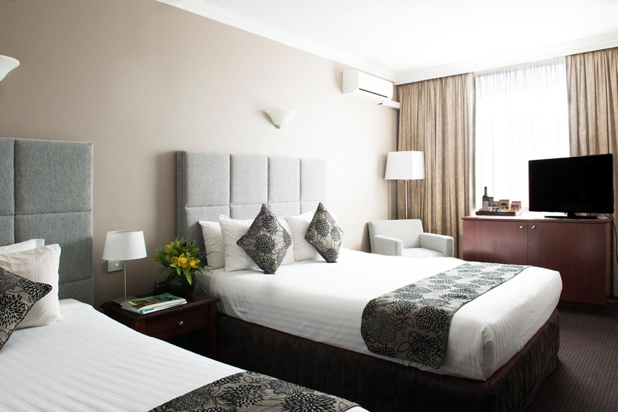Hotel Crowne Plaza Melbourne Carlton By Ihg Exterior foto